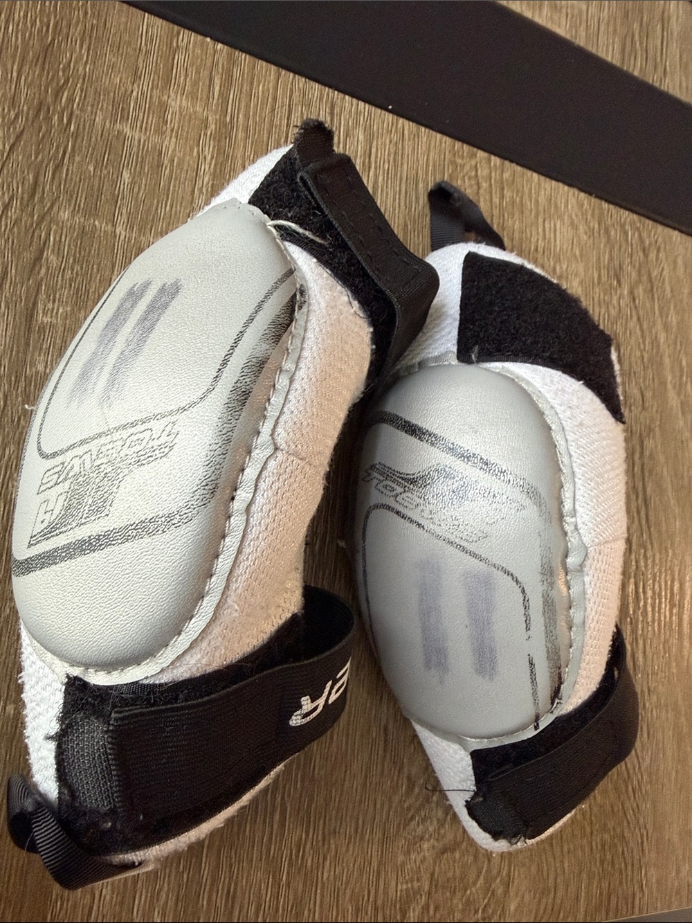 Bauer Hockey Elbow Pads - Junior